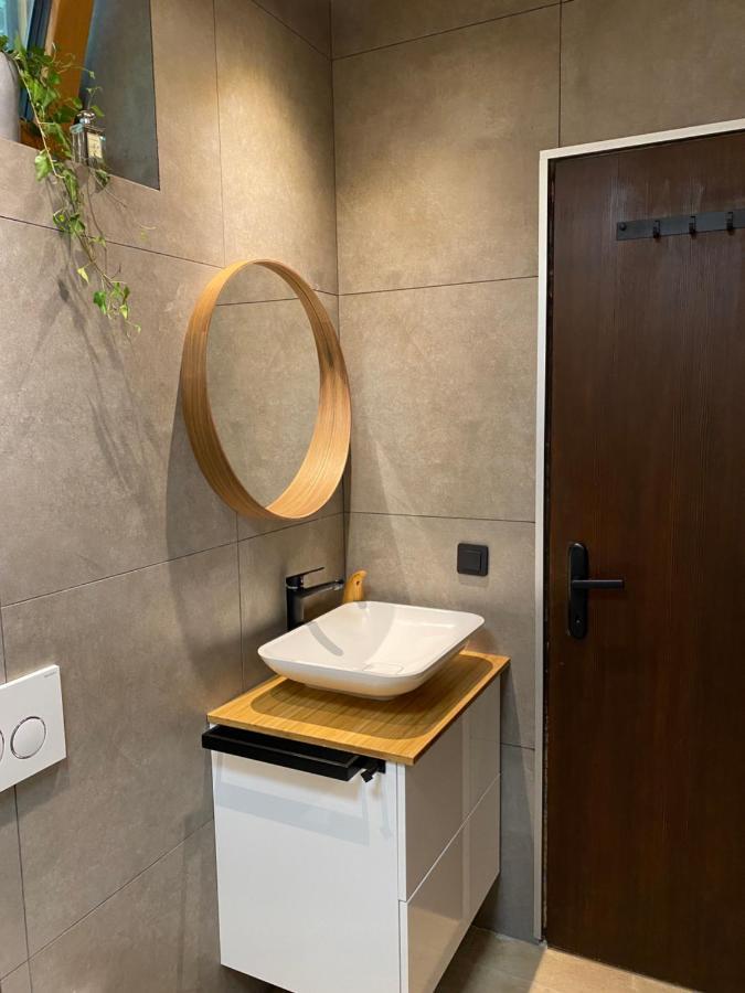 Waldhaus Hirsch Bungalow Only For You Self Check In Portschach am Woerthersee Exterior foto
